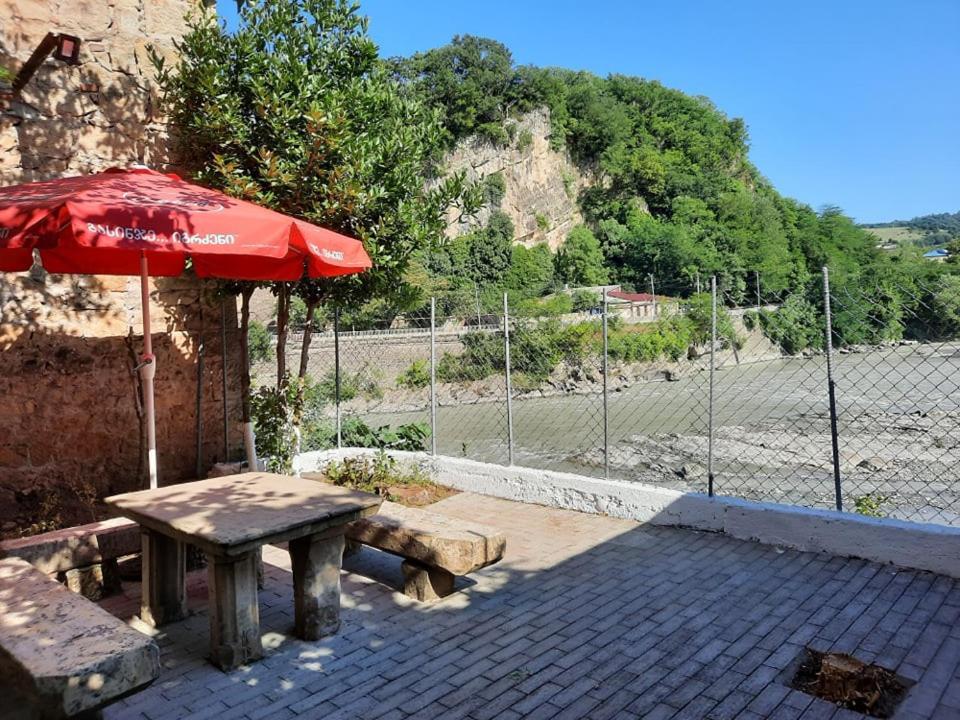 A Rioni Hotel Kutaisi Exterior photo