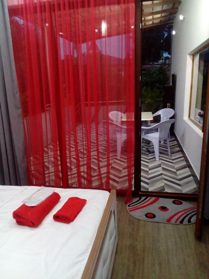 A Rioni Hotel Kutaisi Exterior photo